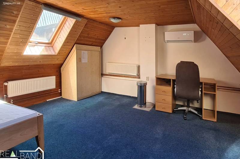 Pronájem rodinného domu 146 m², V podhrádí, Stříbrná Skalice