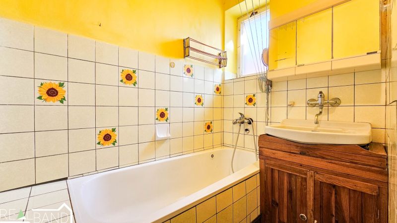 Prodej rodinného domu Sázava, okres Benešov – zahrada 661 m².