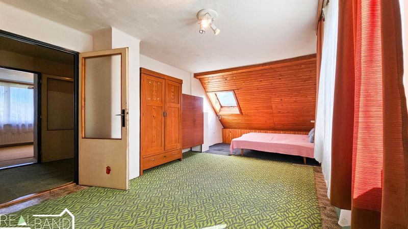 Prodej rodinného domu Sázava, okres Benešov – zahrada 661 m².