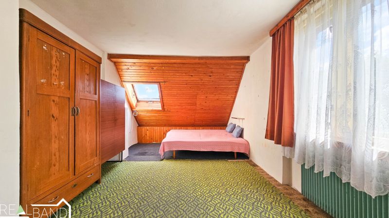 Prodej rodinného domu Sázava, okres Benešov – zahrada 661 m².